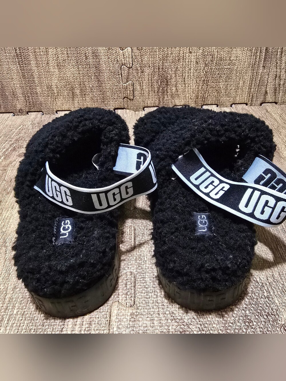 UGG Oh Fluffita Black Curly Sheepskin Platform Slide Sandals Women's Size 8 - Picture 6 of 10